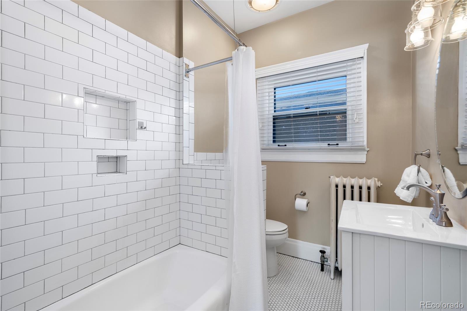 MLS Image #23 for 1827 n bellaire street,denver, Colorado