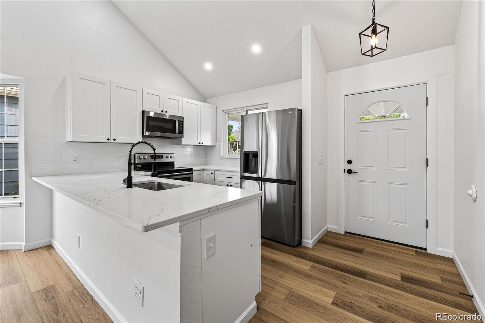 MLS Image #3 for 7832  elmwood street,littleton, Colorado