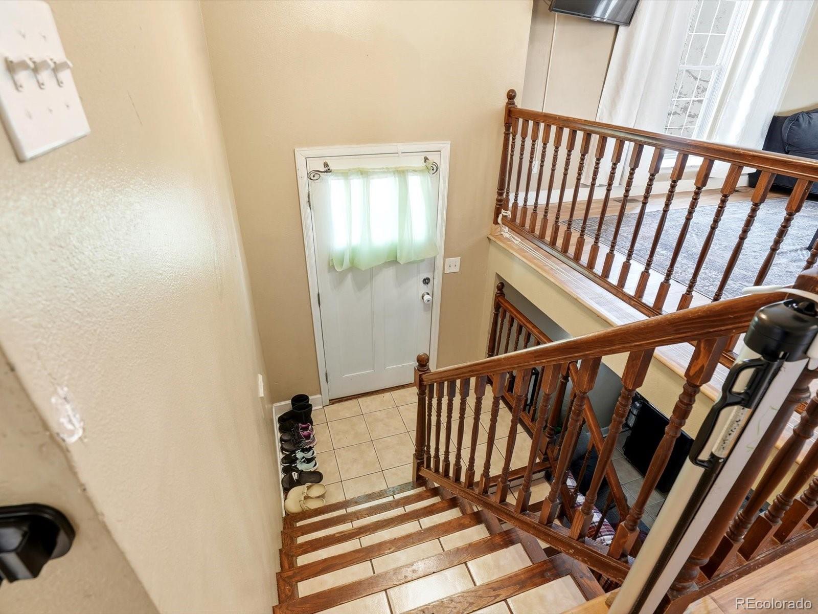 MLS Image #10 for 20762 e 44th avenue,denver, Colorado