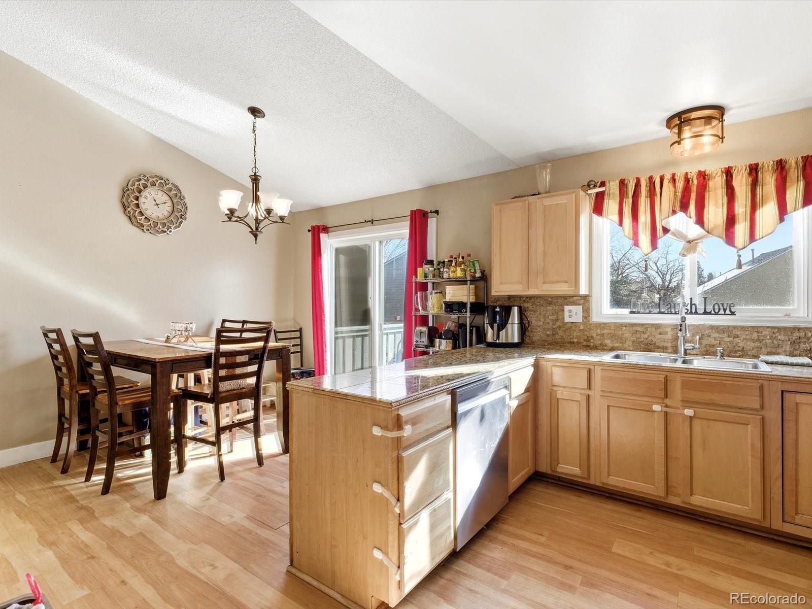 MLS Image #16 for 20762 e 44th avenue,denver, Colorado