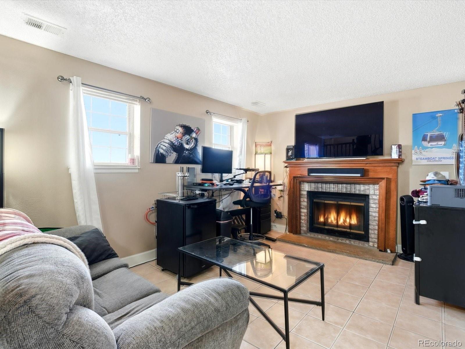 MLS Image #20 for 20762 e 44th avenue,denver, Colorado