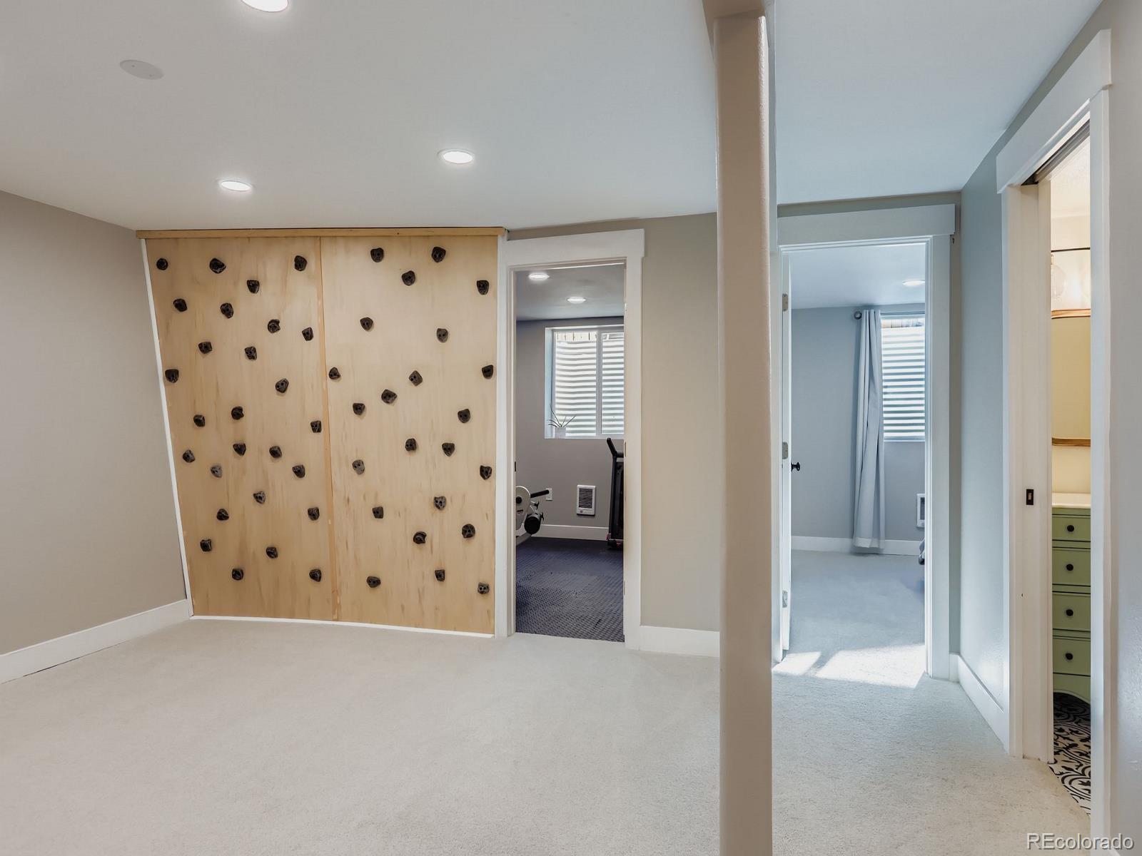 MLS Image #10 for 2207  bowen street,longmont, Colorado