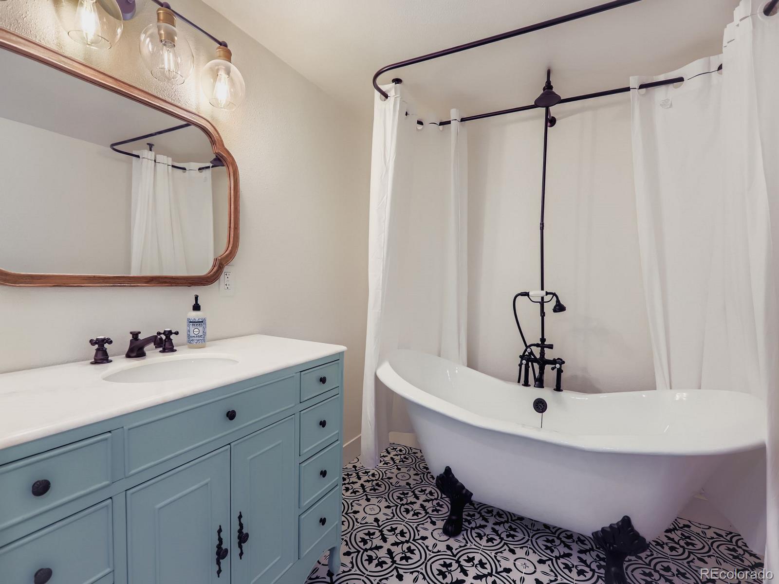 MLS Image #11 for 2207  bowen street,longmont, Colorado