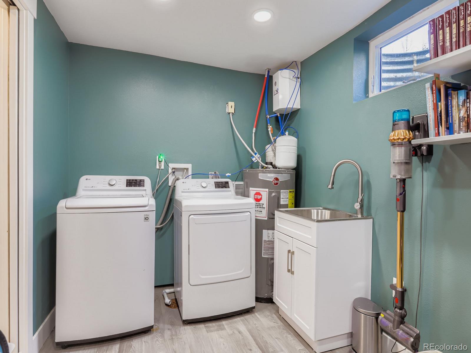 MLS Image #14 for 2207  bowen street,longmont, Colorado