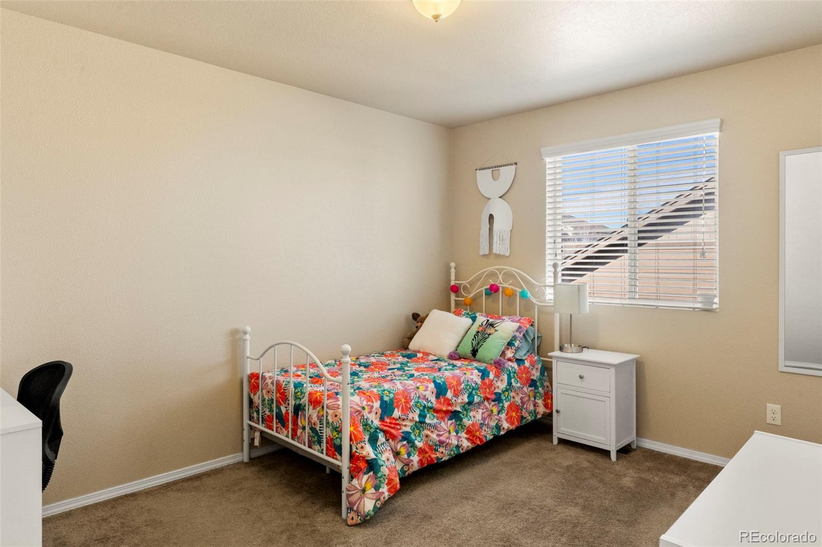 MLS Image #16 for 6571  mineral belt drive,colorado springs, Colorado