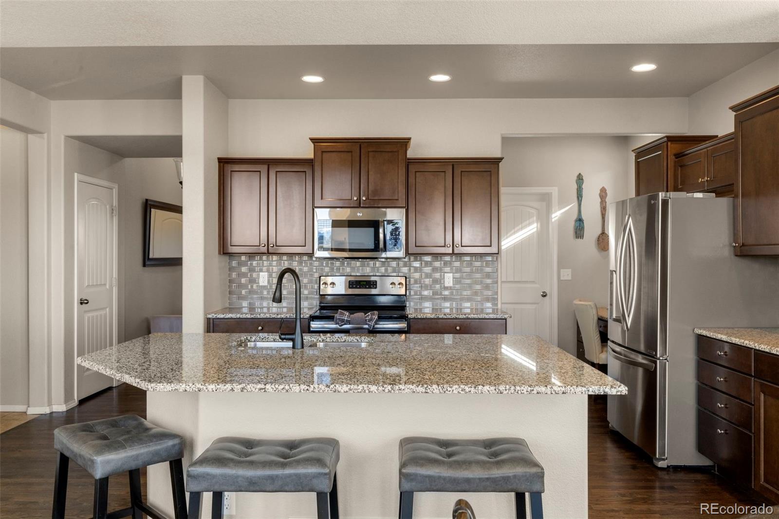 MLS Image #2 for 6571  mineral belt drive,colorado springs, Colorado