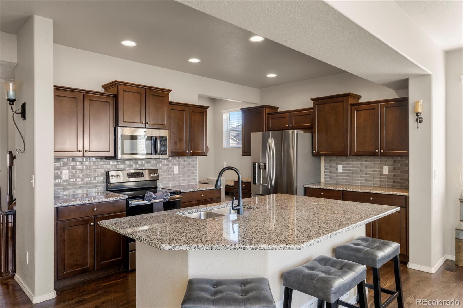 MLS Image #8 for 6571  mineral belt drive,colorado springs, Colorado