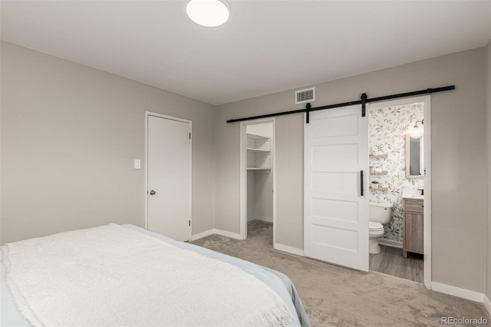 MLS Image #15 for 821  victor street,aurora, Colorado
