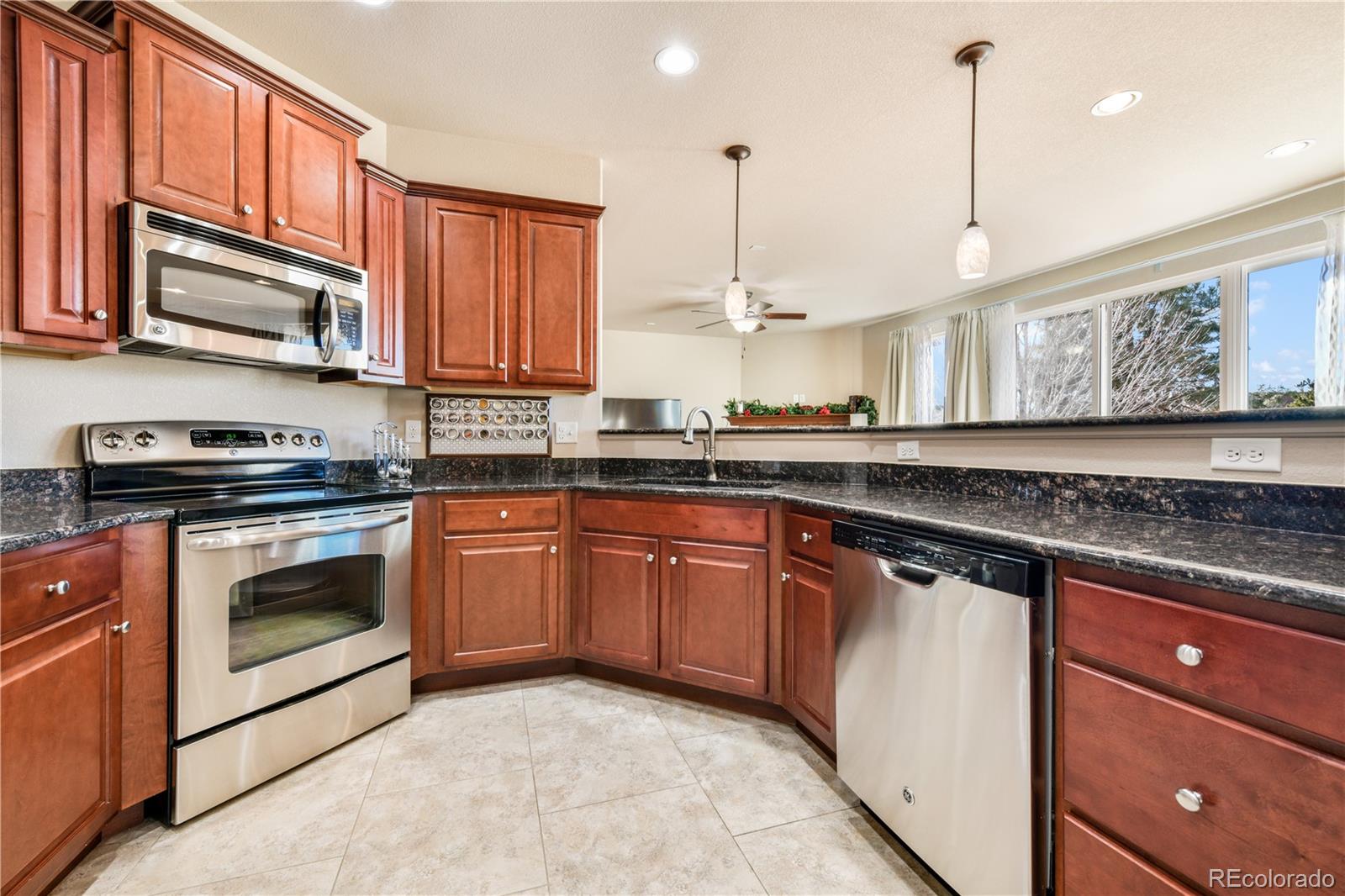 MLS Image #13 for 10484  mile post loop,fountain, Colorado