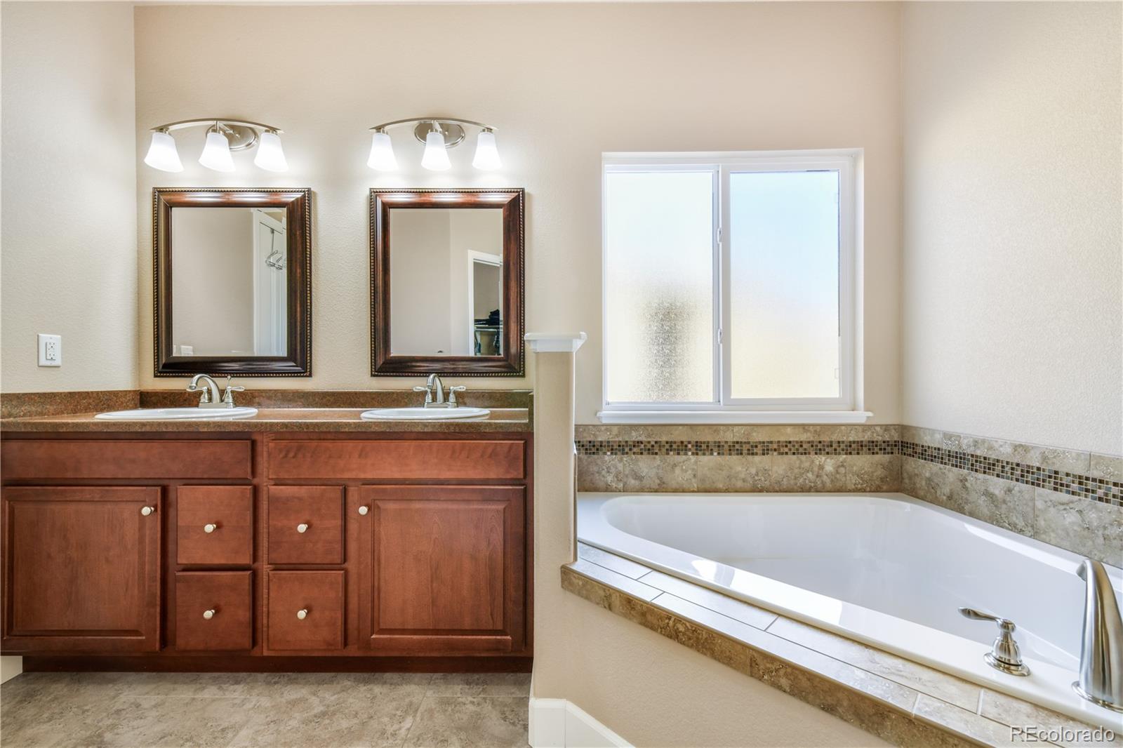 MLS Image #20 for 10484  mile post loop,fountain, Colorado