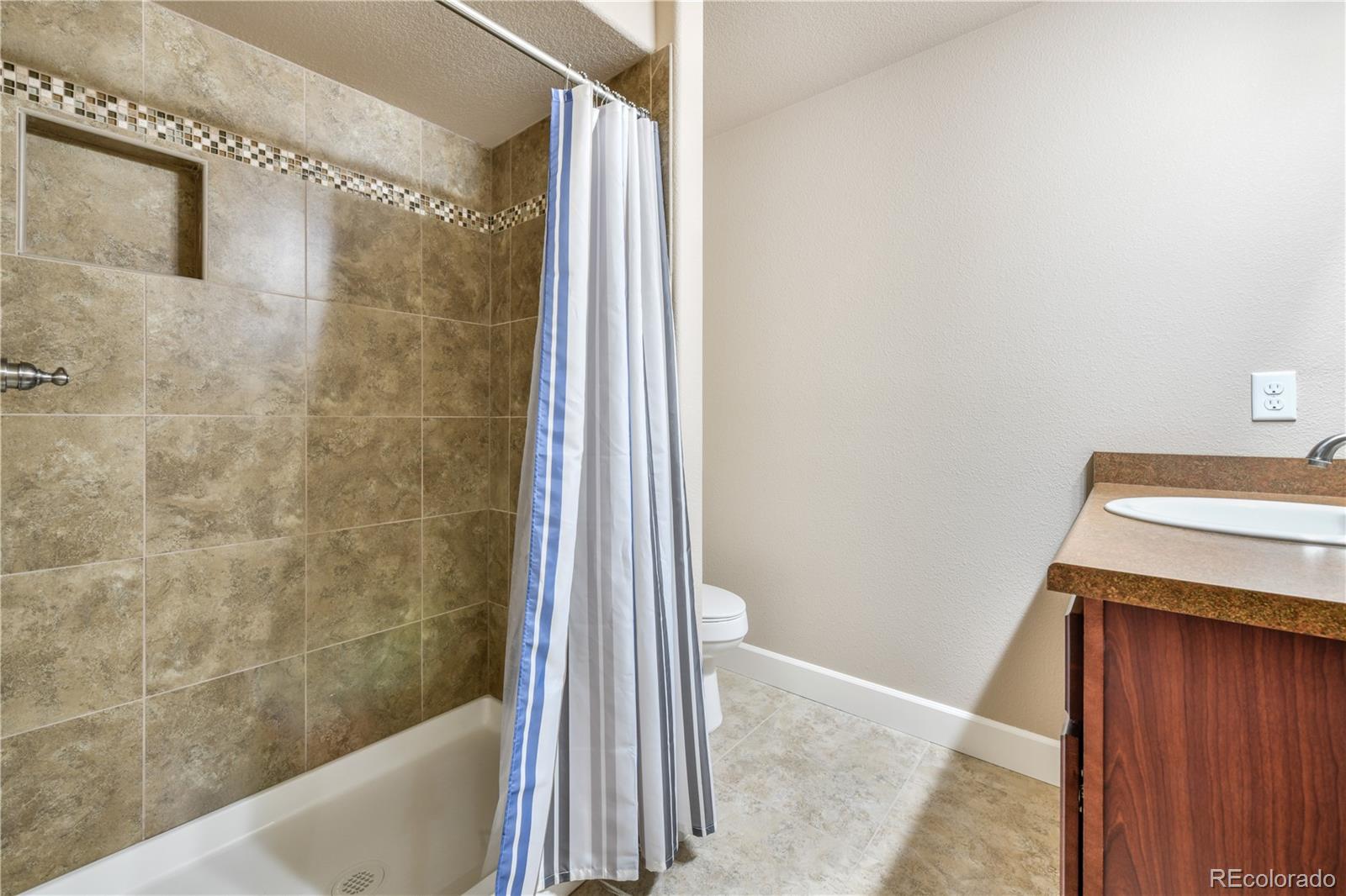 MLS Image #36 for 10484  mile post loop,fountain, Colorado