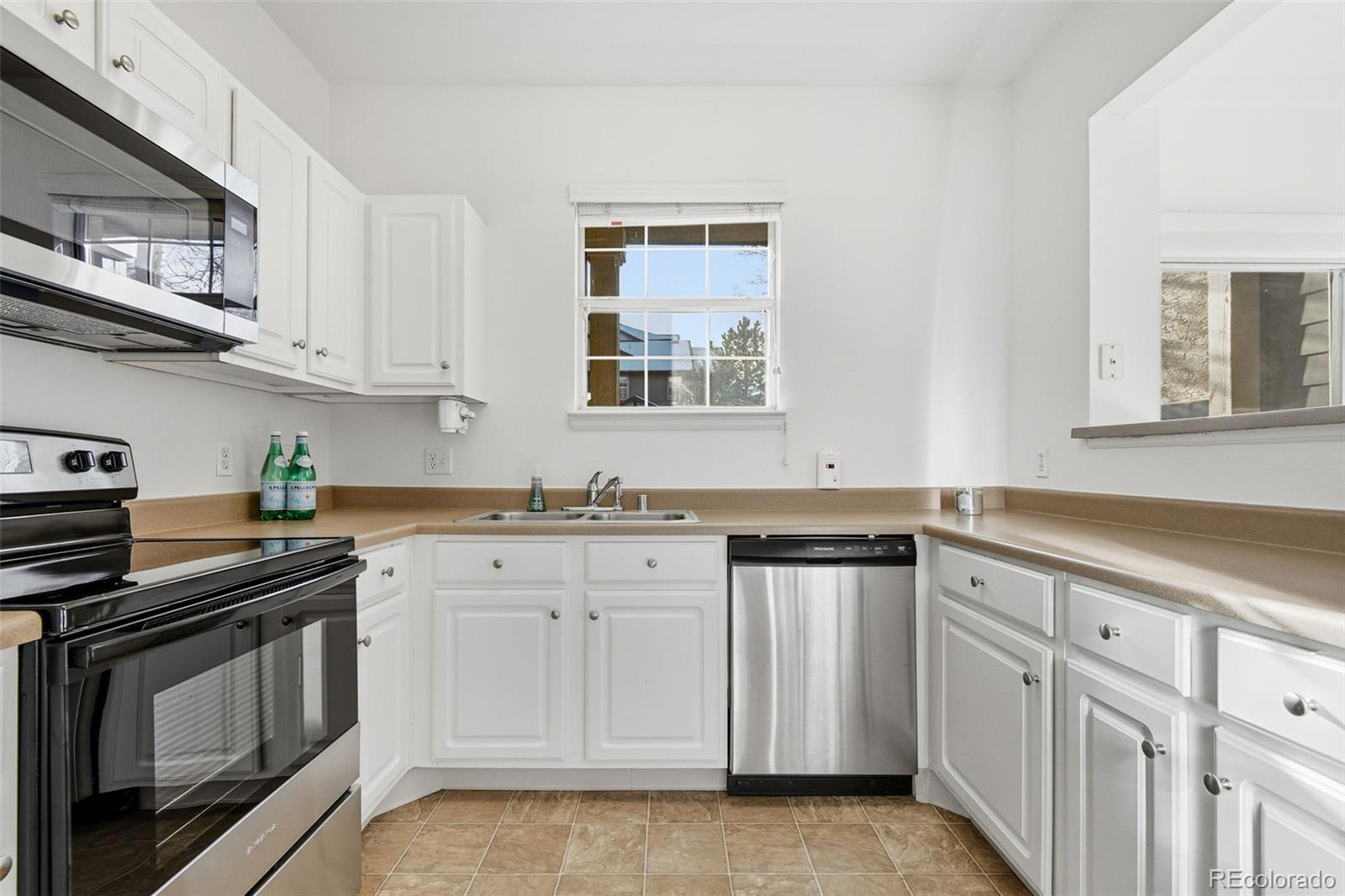 MLS Image #10 for 7418 s quail circle,littleton, Colorado
