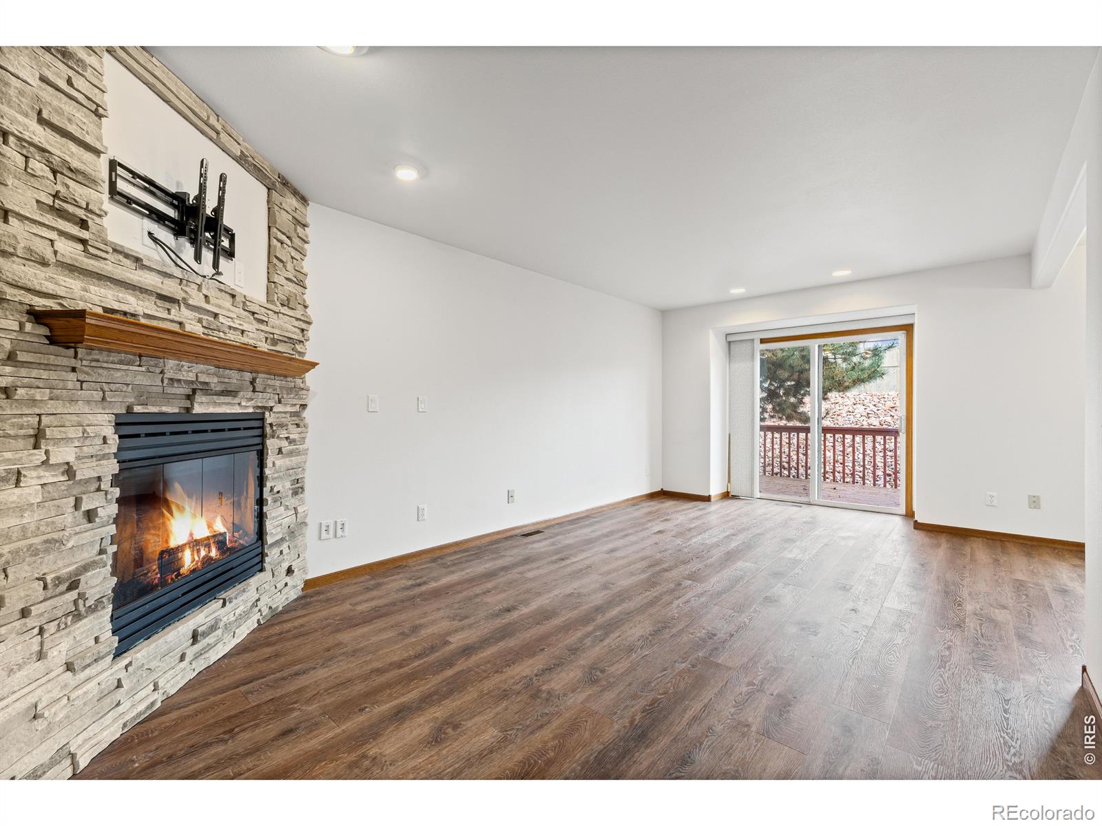 MLS Image #4 for 650  moose court,loveland, Colorado