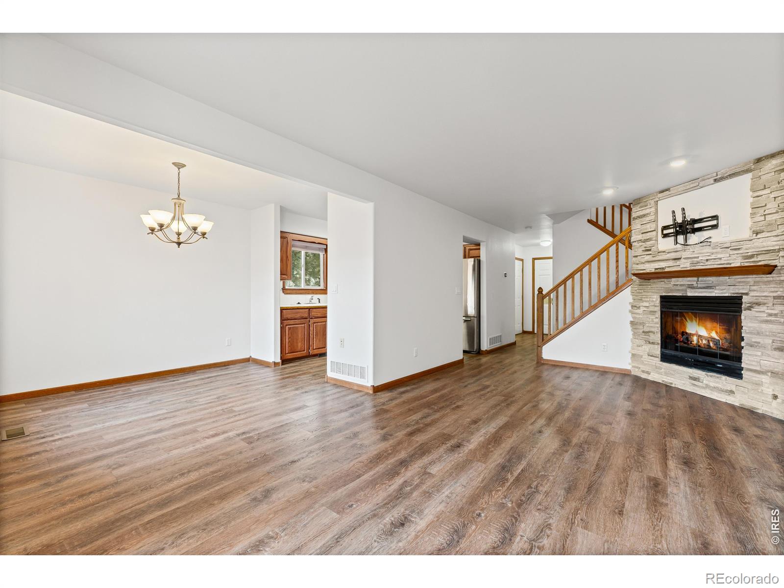 MLS Image #5 for 650  moose court,loveland, Colorado