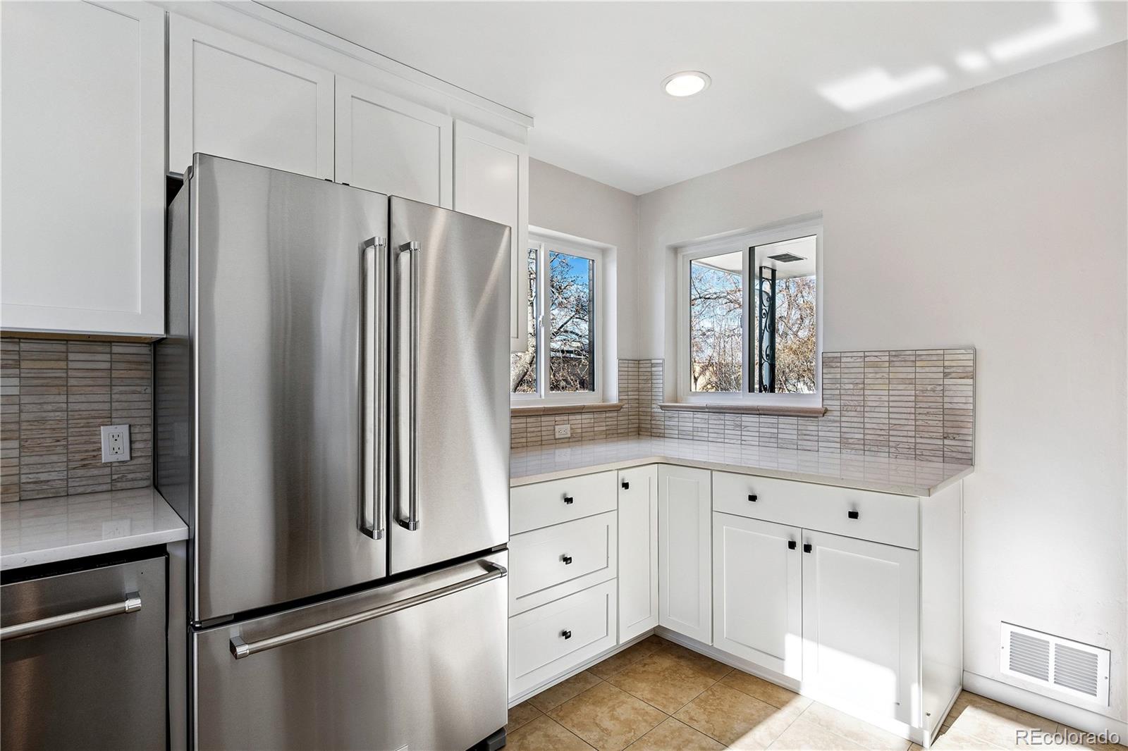 MLS Image #13 for 2040  moline street,aurora, Colorado
