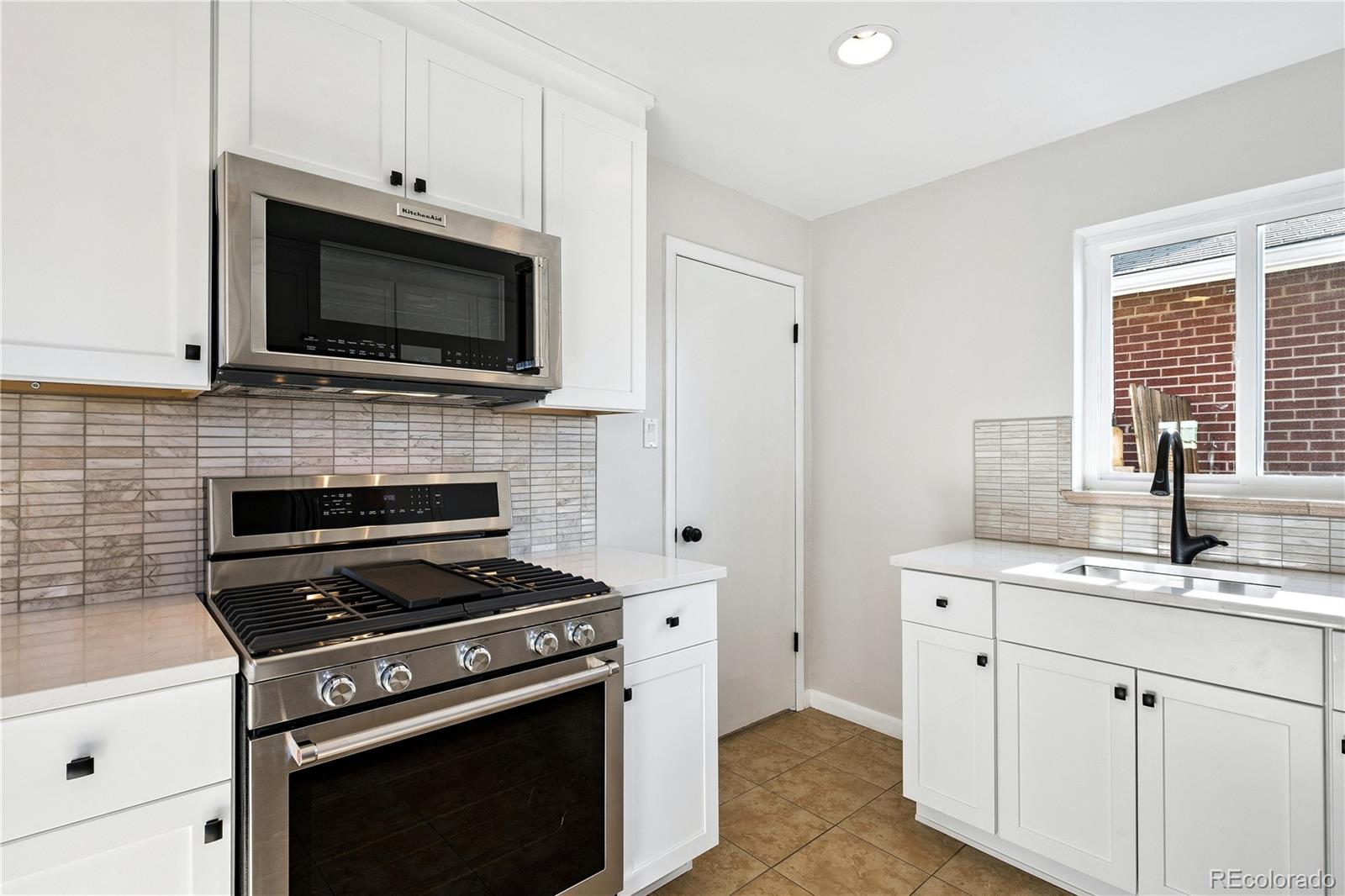 MLS Image #14 for 2040  moline street,aurora, Colorado