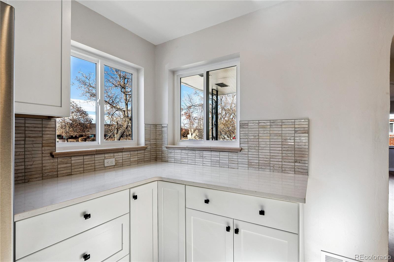 MLS Image #3 for 2040  moline street,aurora, Colorado