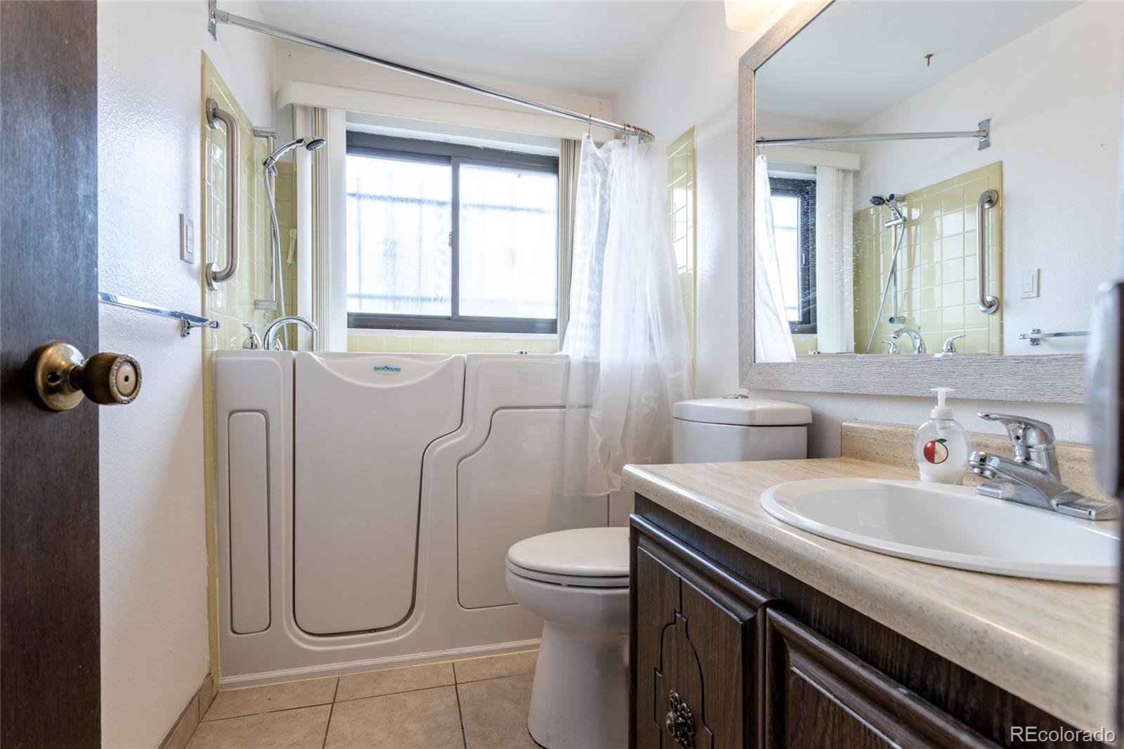 MLS Image #14 for 12305 e 54th avenue drive,denver, Colorado