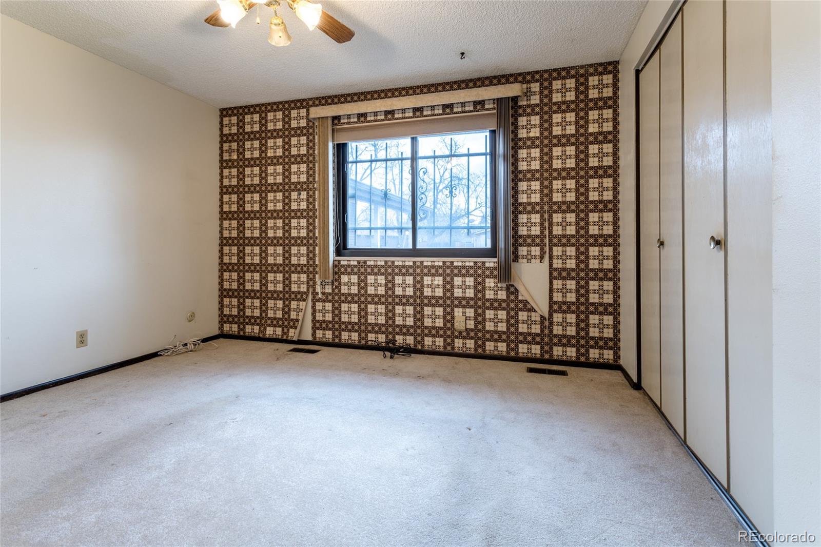 MLS Image #15 for 12305 e 54th avenue drive,denver, Colorado