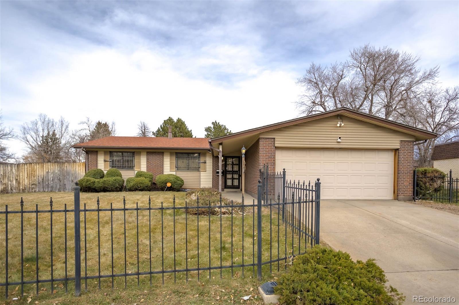 MLS Image #16 for 12305 e 54th avenue drive,denver, Colorado