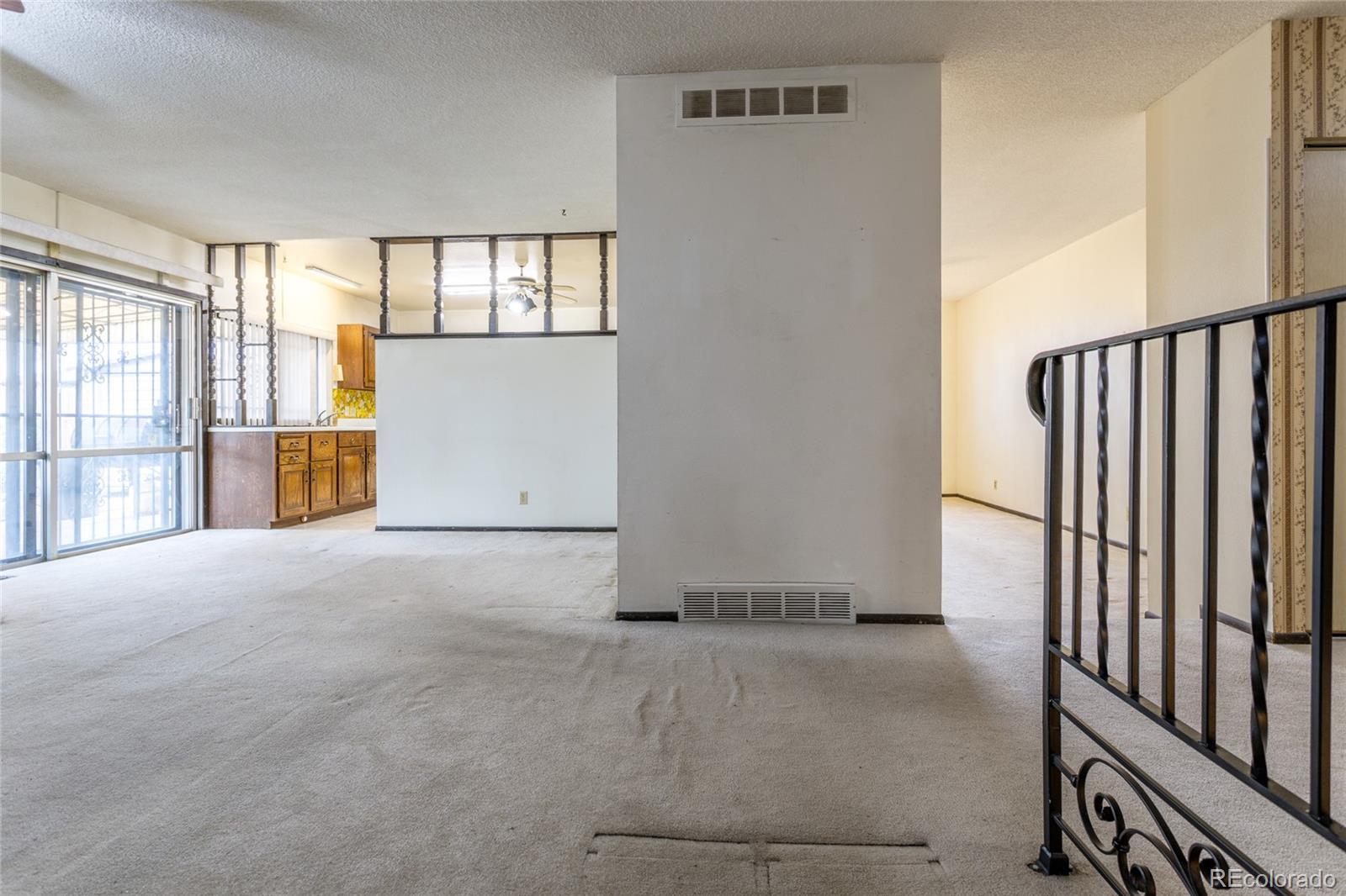MLS Image #4 for 12305 e 54th avenue drive,denver, Colorado