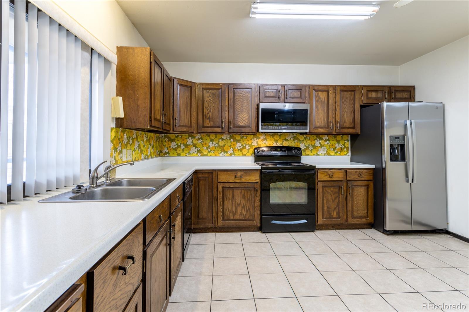 MLS Image #6 for 12305 e 54th avenue drive,denver, Colorado
