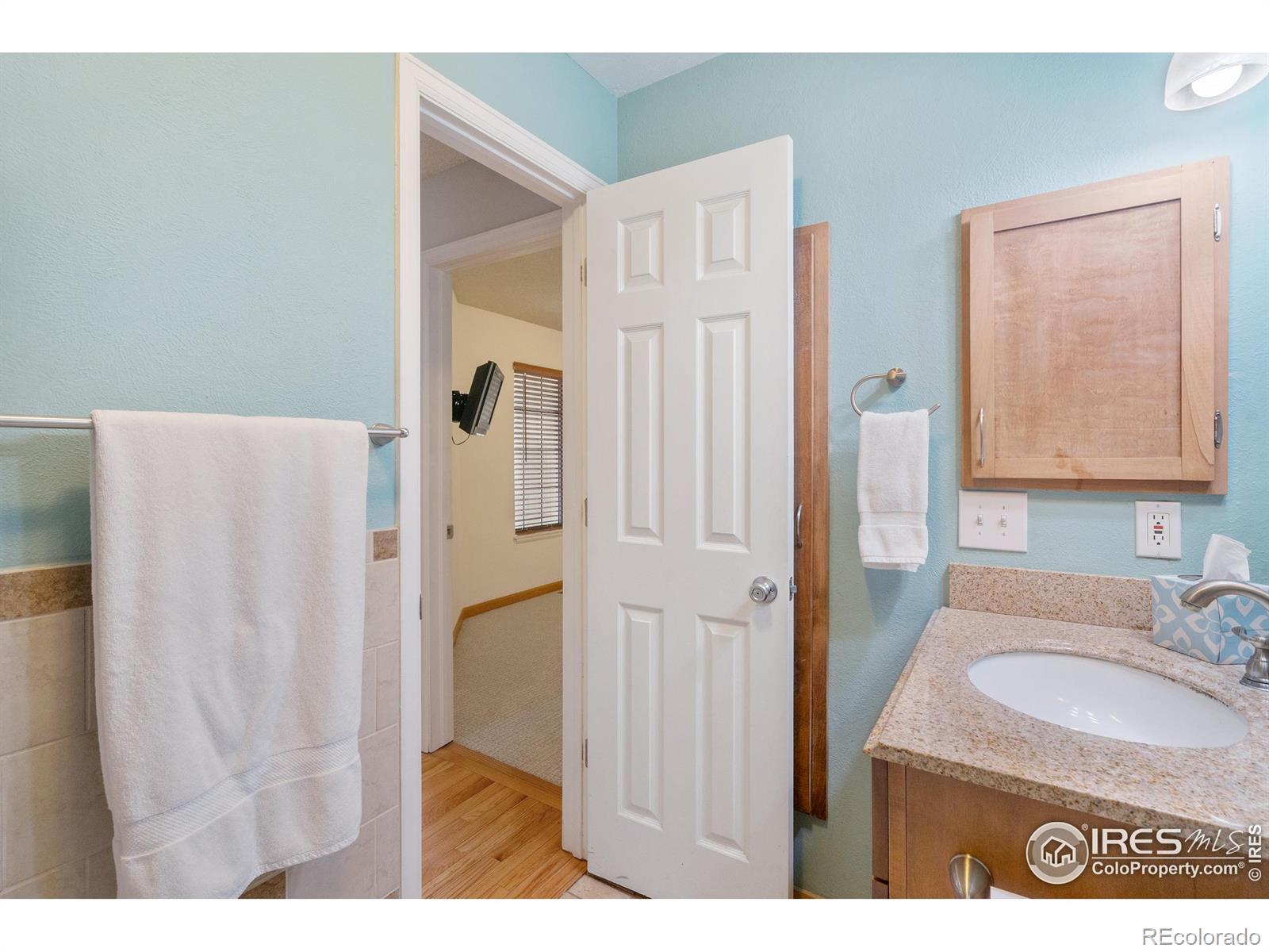 MLS Image #16 for 4862 e kentucky avenue,denver, Colorado