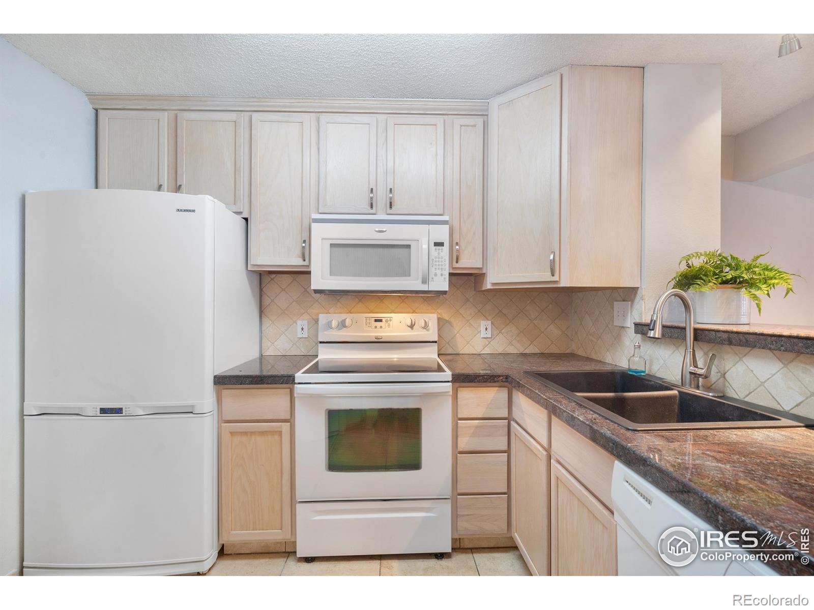 MLS Image #5 for 4862 e kentucky avenue,denver, Colorado