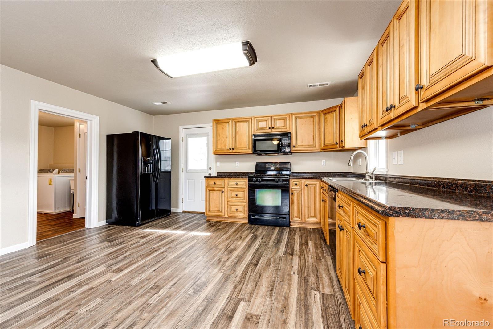MLS Image #10 for 1548  arapahoe street,strasburg, Colorado