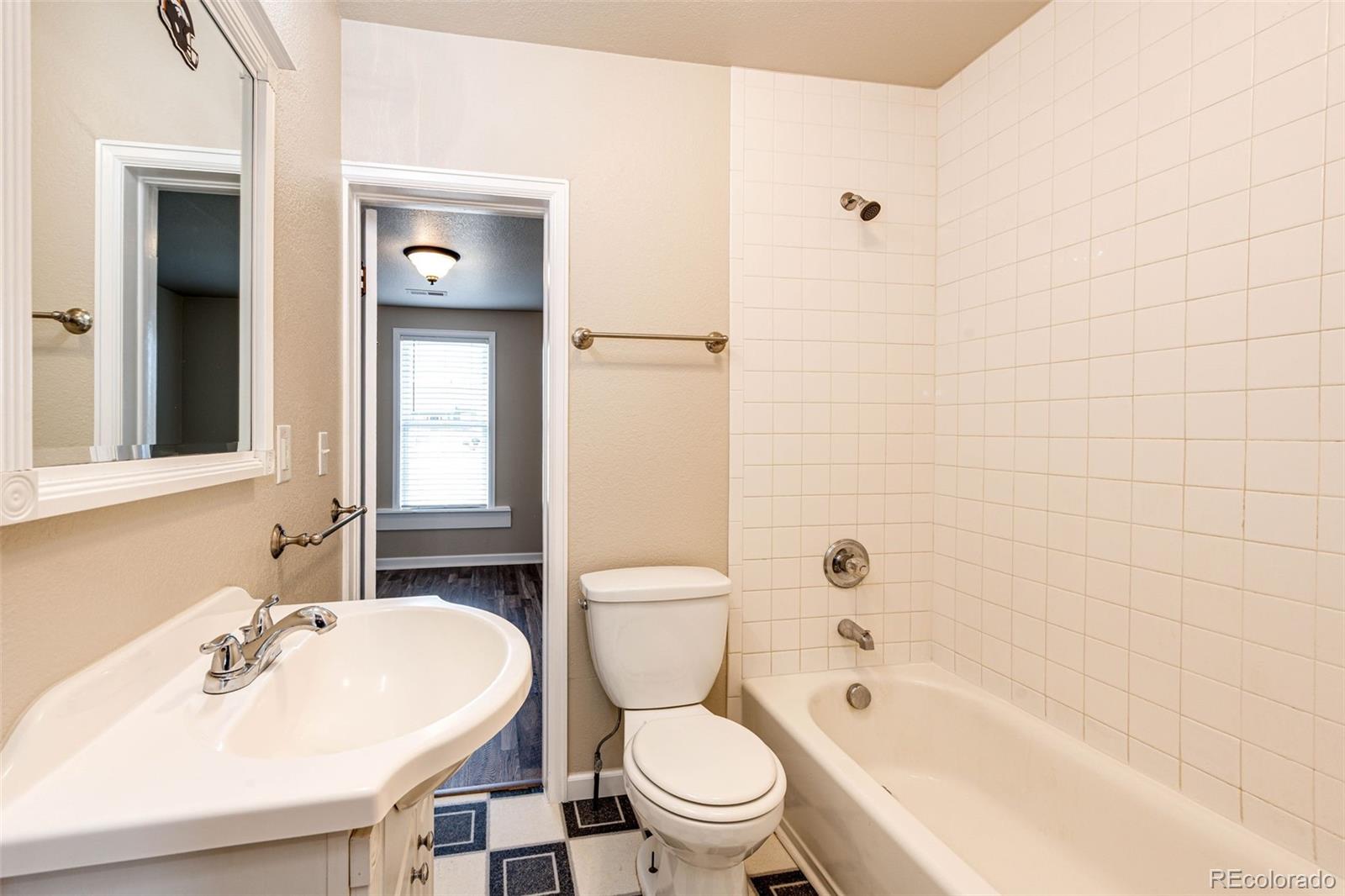 MLS Image #14 for 1548  arapahoe street,strasburg, Colorado