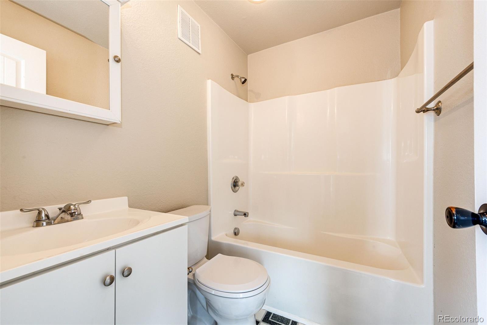 MLS Image #25 for 1548  arapahoe street,strasburg, Colorado