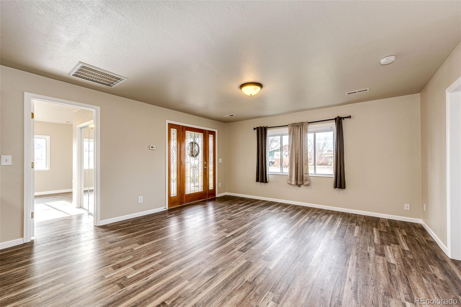 MLS Image #8 for 1548  arapahoe street,strasburg, Colorado