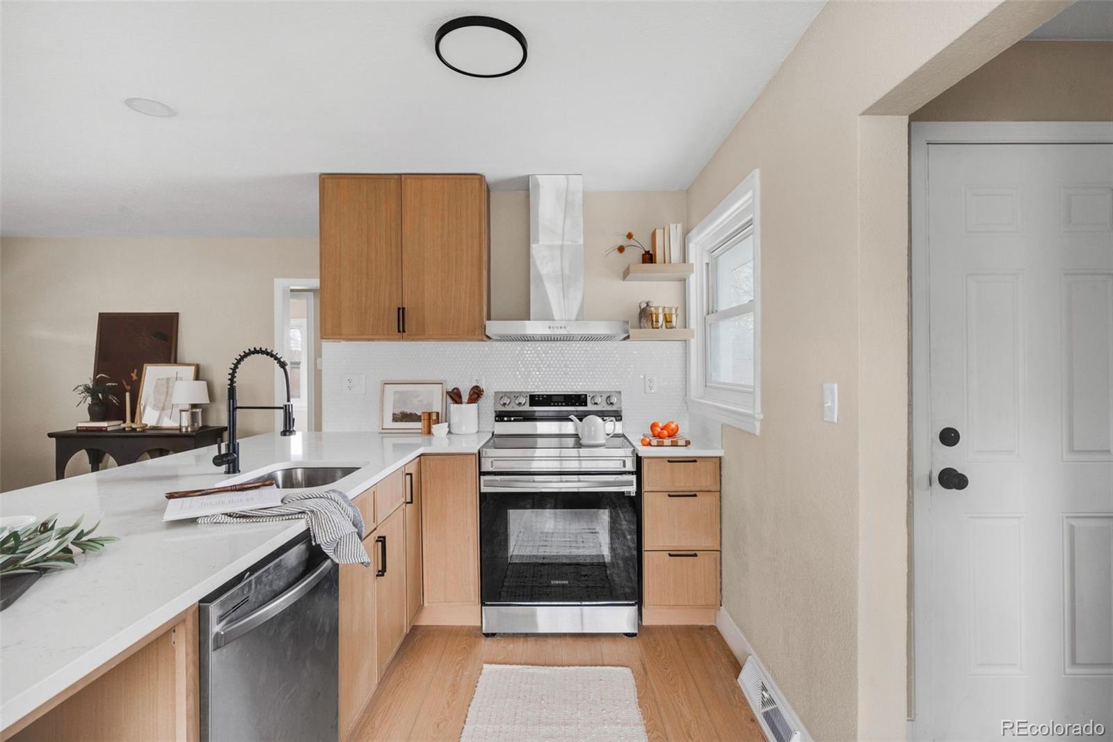 MLS Image #3 for 1900  quebec street,denver, Colorado