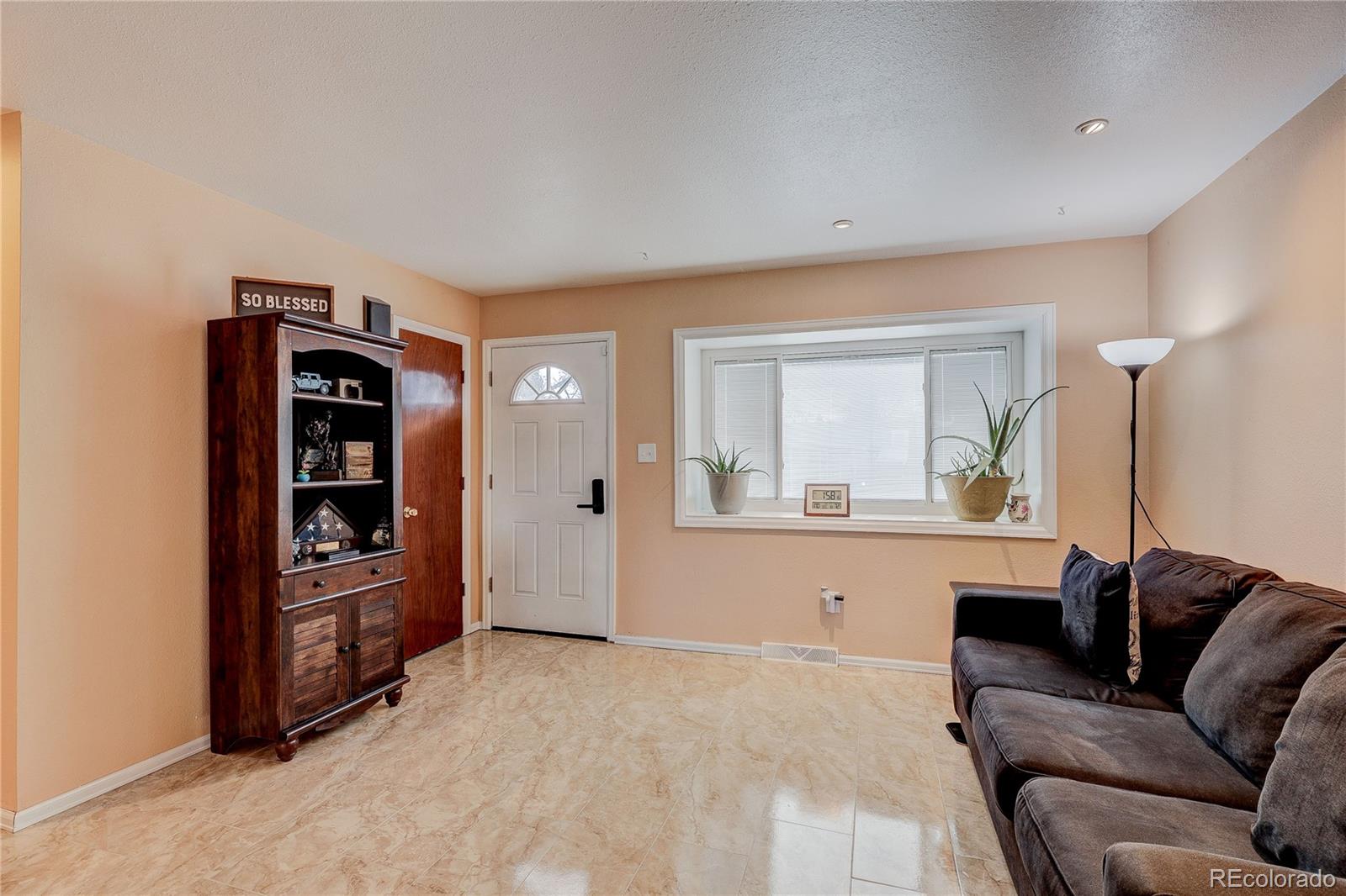 MLS Image #7 for 5435 w 86th avenue,arvada, Colorado