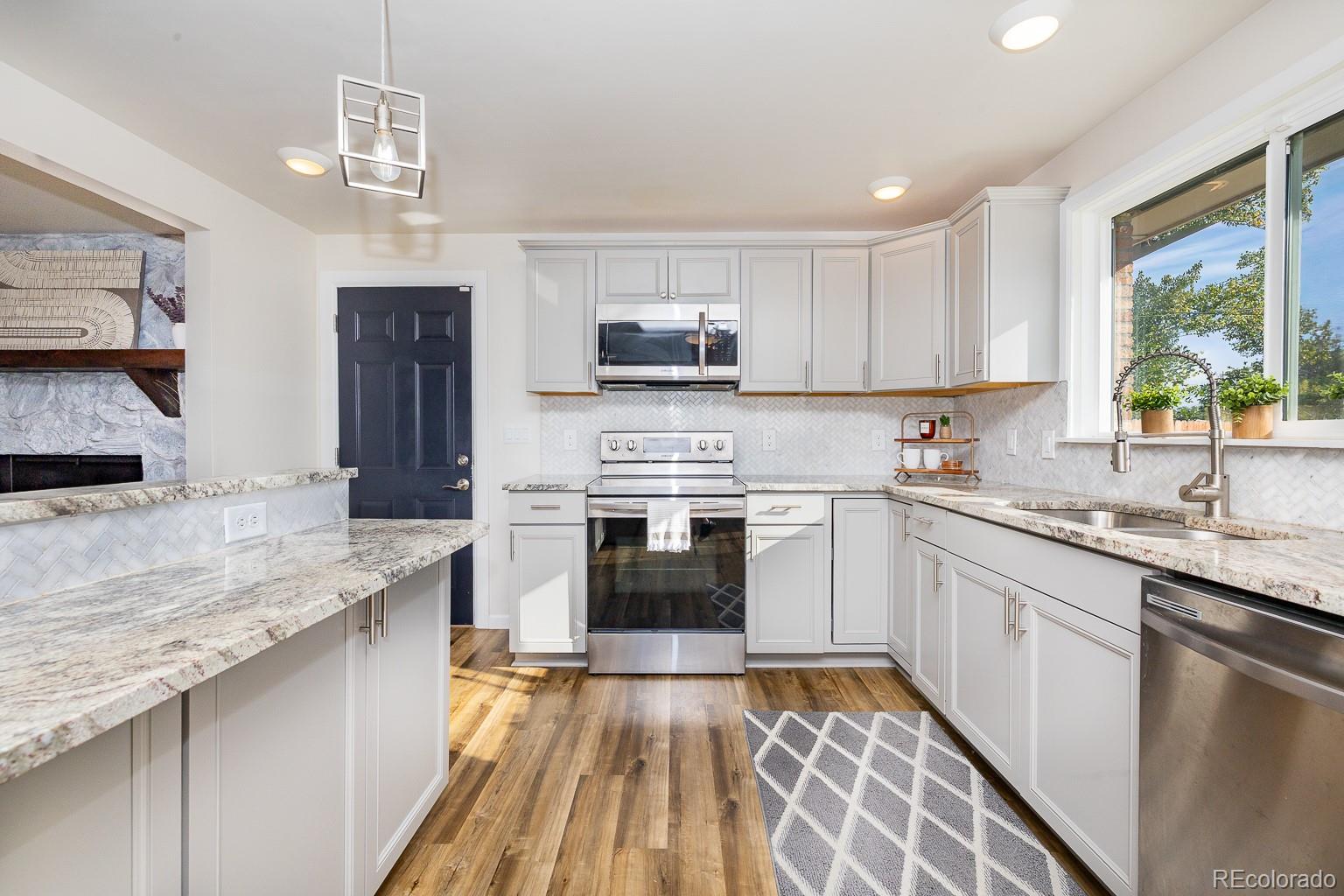MLS Image #3 for 7482  beach court,westminster, Colorado