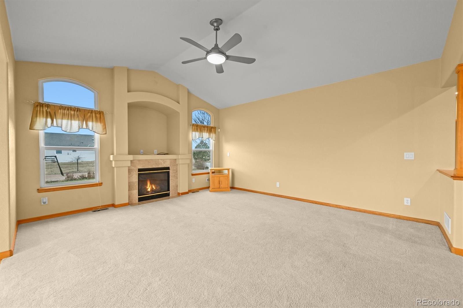 MLS Image #11 for 16231  rayburn street,hudson, Colorado