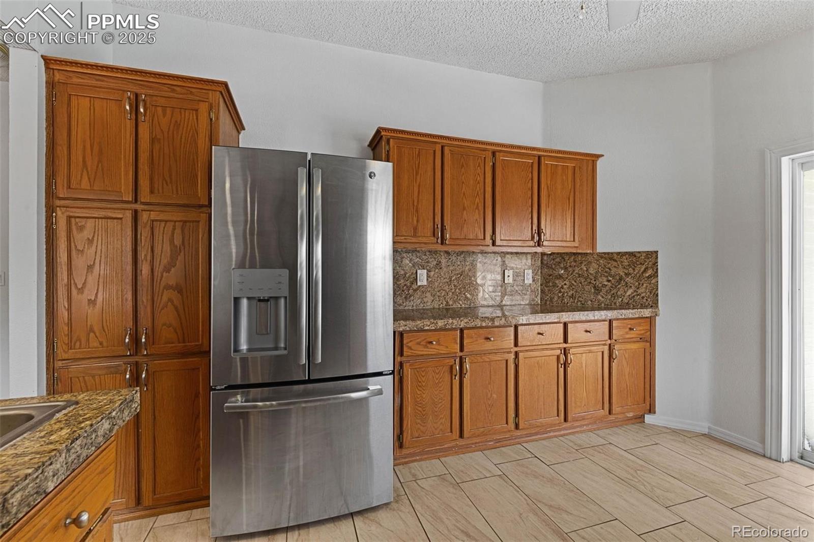 MLS Image #13 for 4006  gray fox heights,colorado springs, Colorado