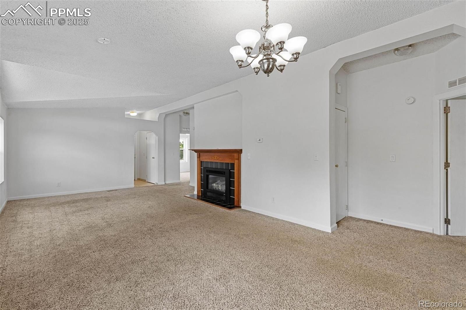 MLS Image #5 for 4006  gray fox heights,colorado springs, Colorado
