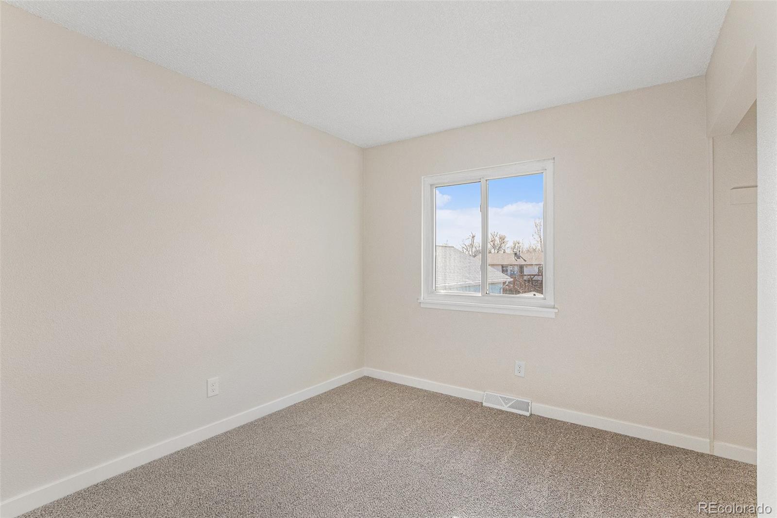 MLS Image #15 for 1582  quivira drive,denver, Colorado