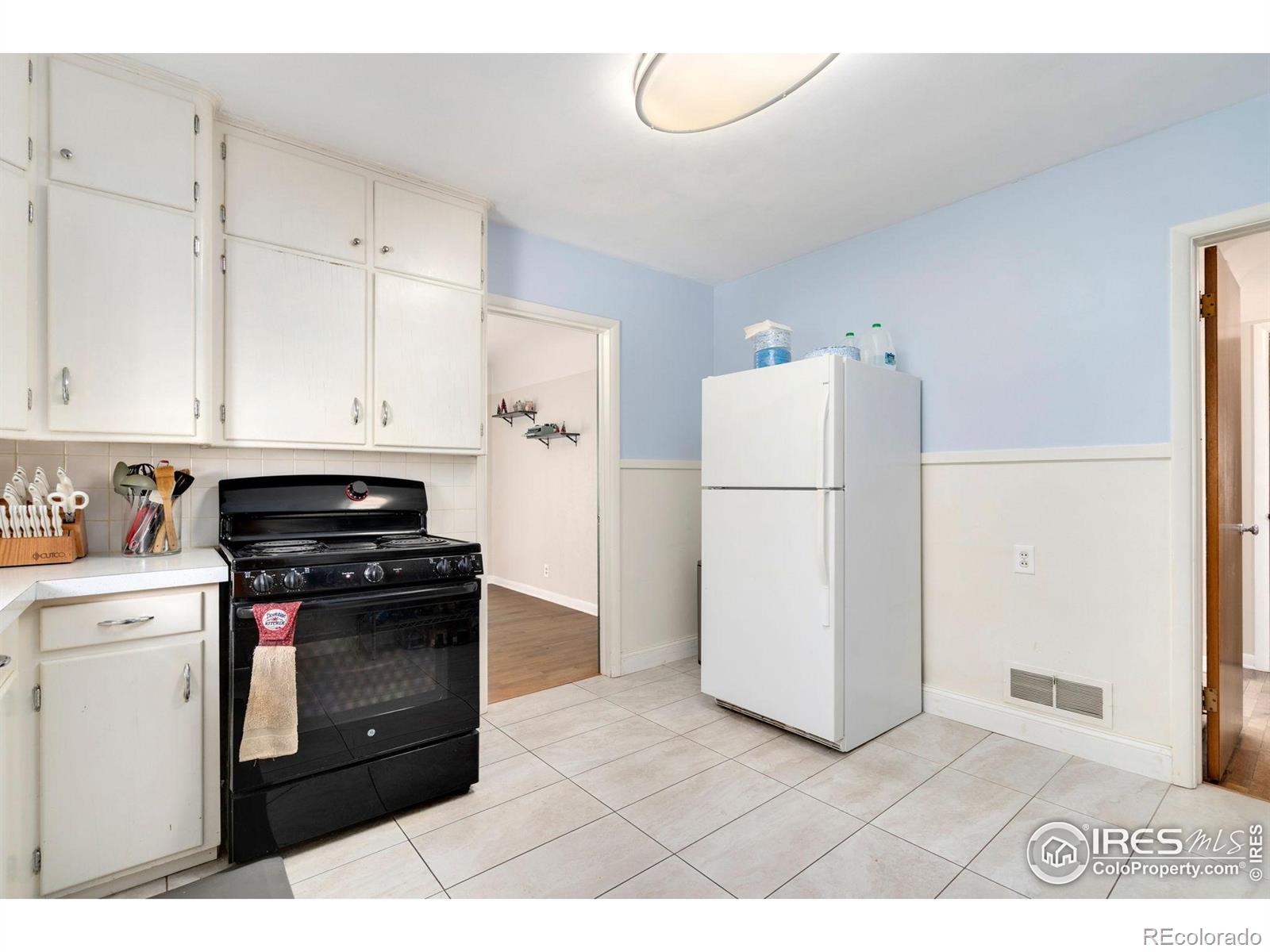 MLS Image #7 for 1927  13th street,greeley, Colorado