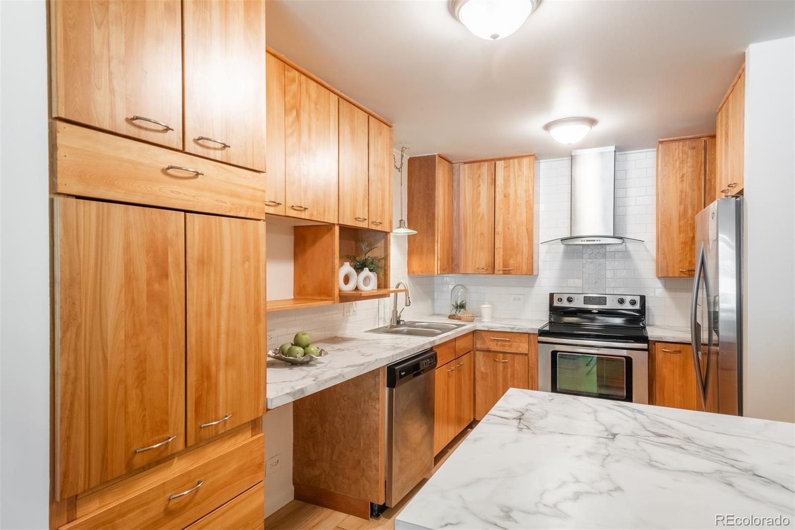 MLS Image #8 for 715 s alton way 6a,denver, Colorado