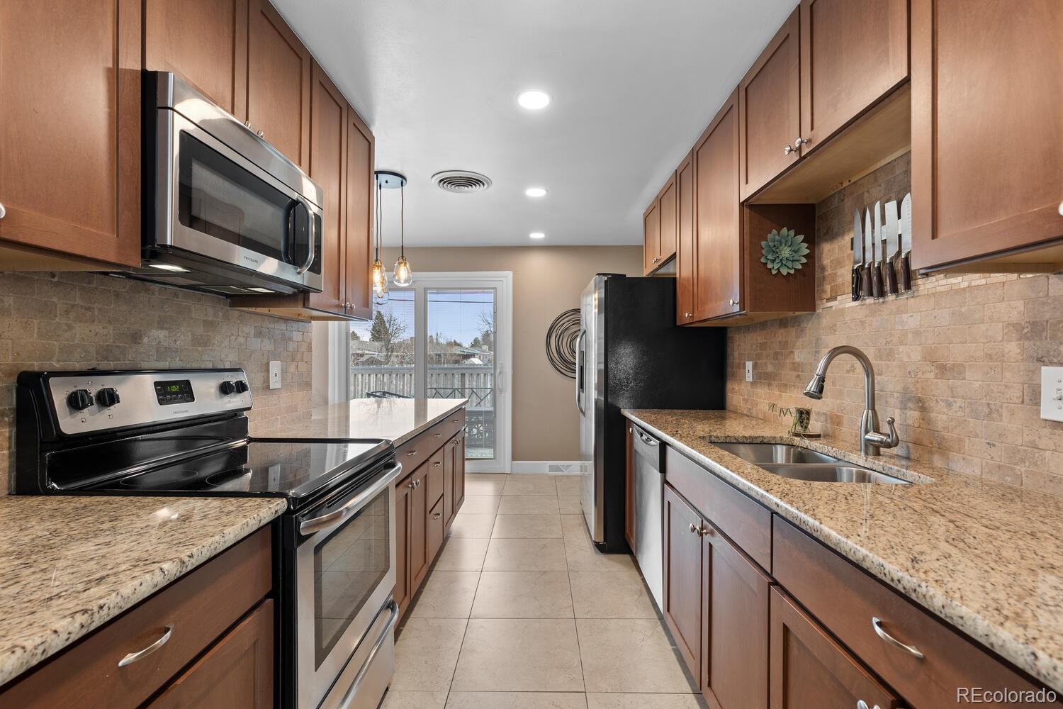 MLS Image #7 for 236  lima street,aurora, Colorado