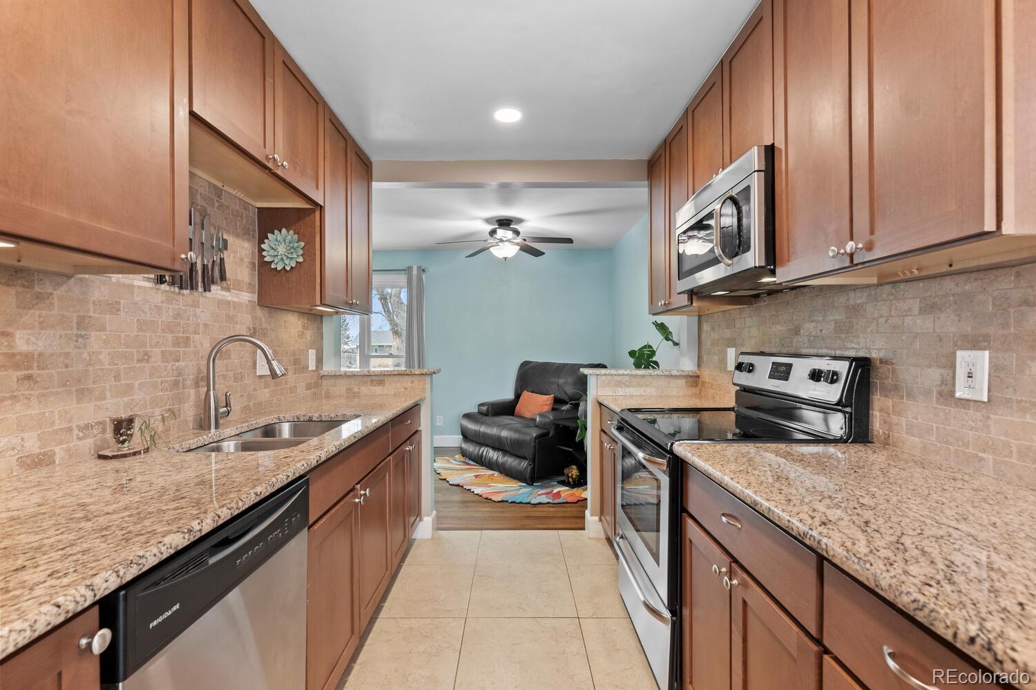 MLS Image #9 for 236  lima street,aurora, Colorado