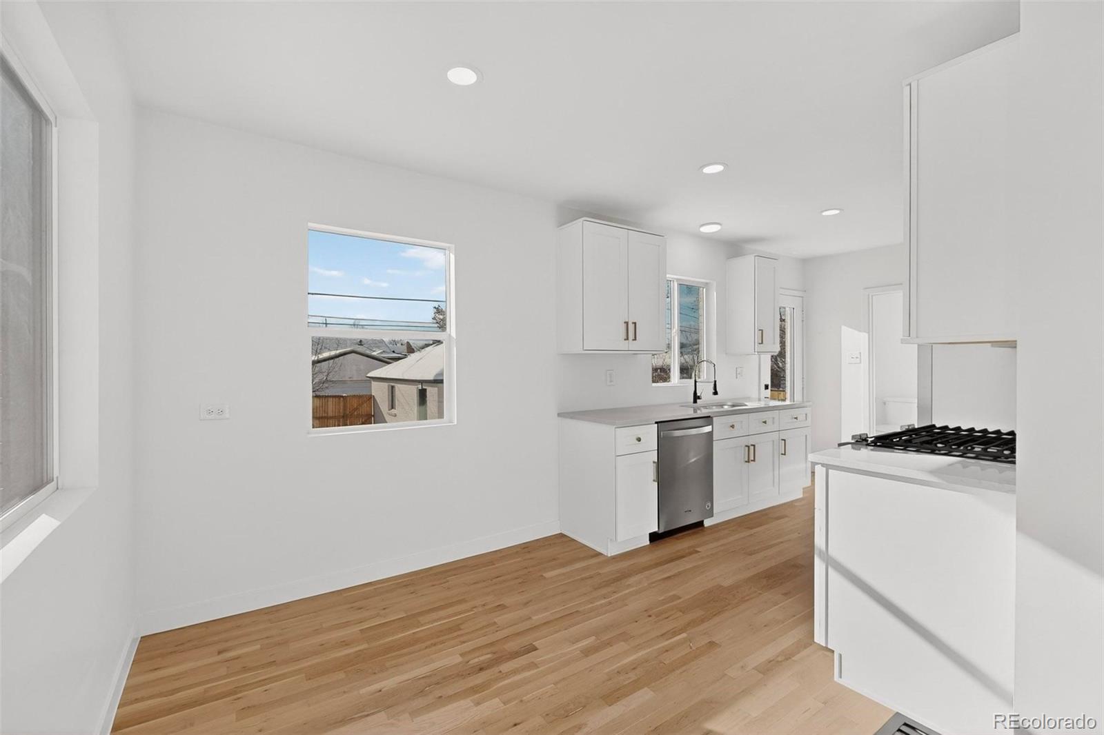 MLS Image #10 for 5040 w 33rd avenue ,denver, Colorado