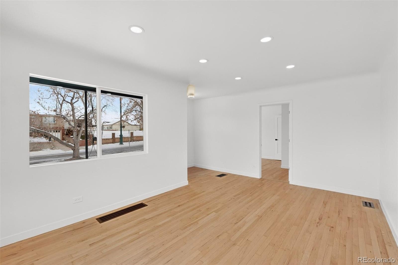 MLS Image #10 for 5050 w 33rd avenue ,denver, Colorado