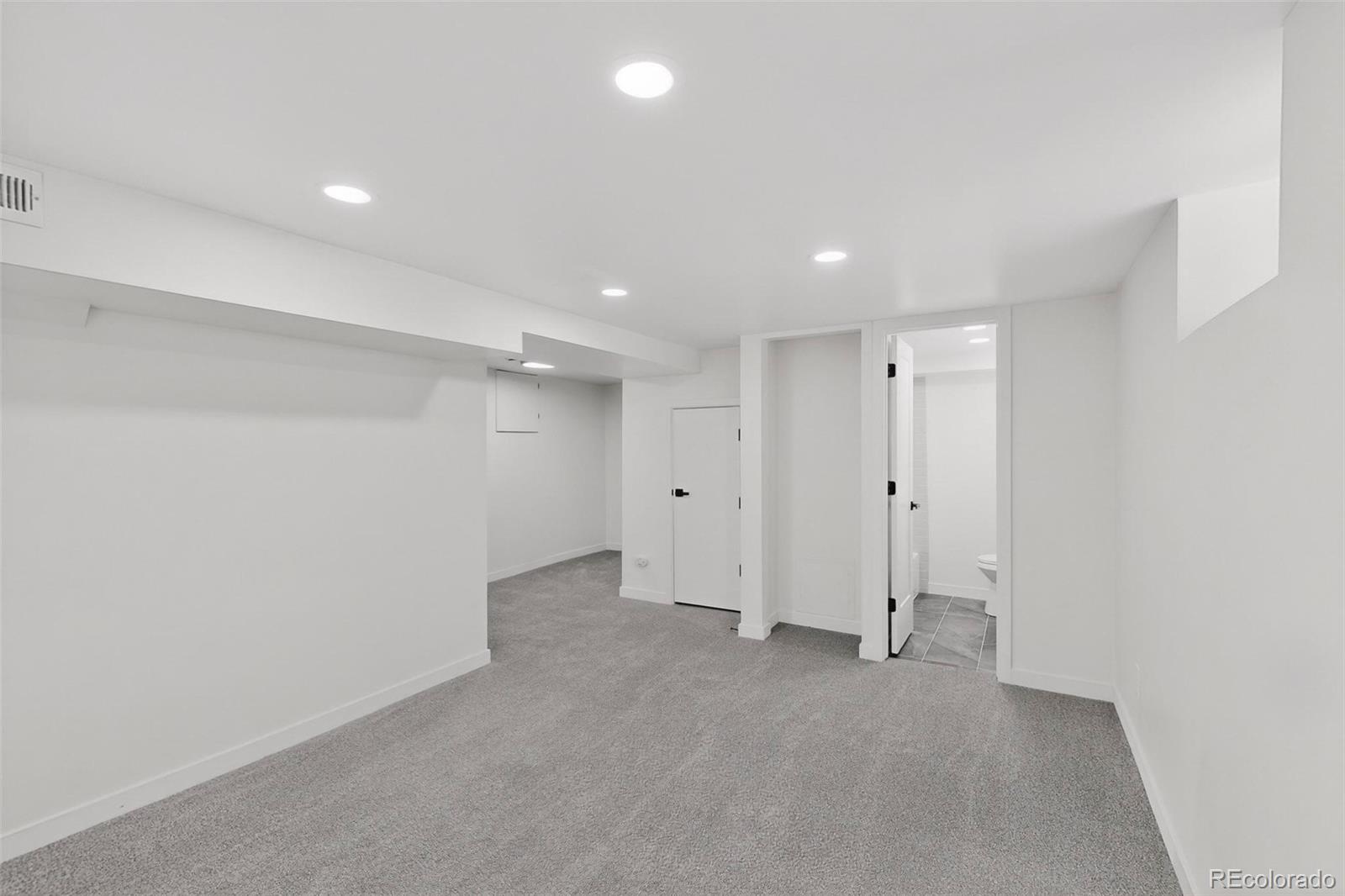 MLS Image #25 for 5050 w 33rd avenue ,denver, Colorado