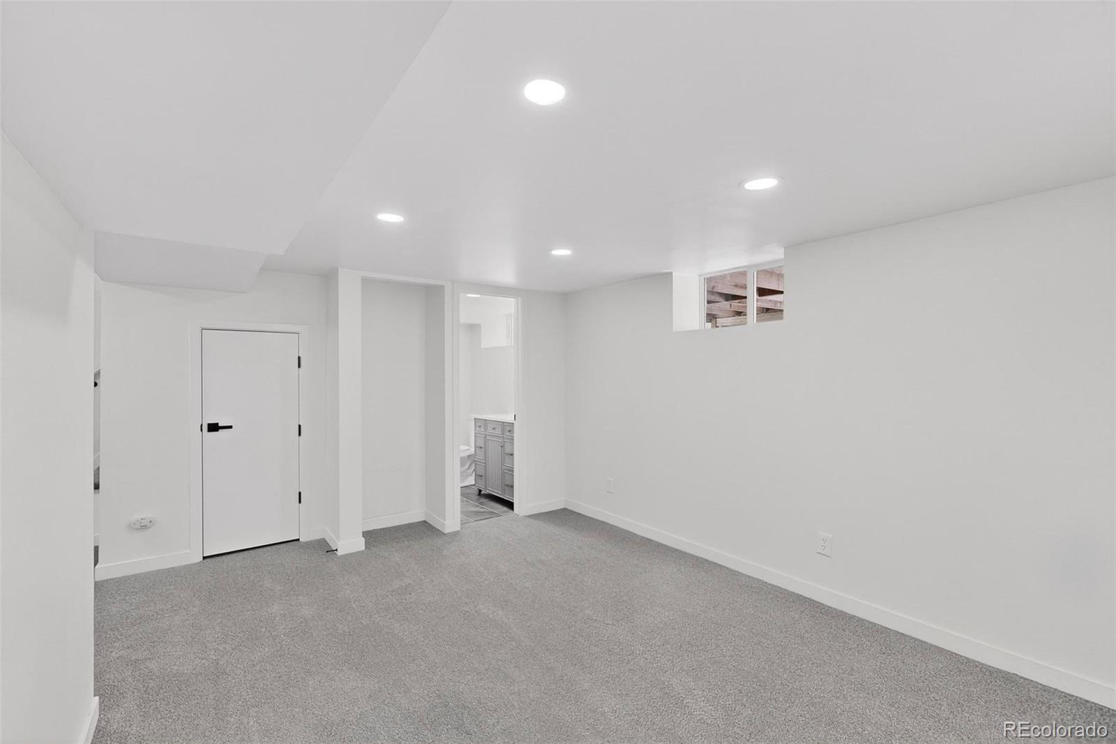 MLS Image #26 for 5050 w 33rd avenue ,denver, Colorado