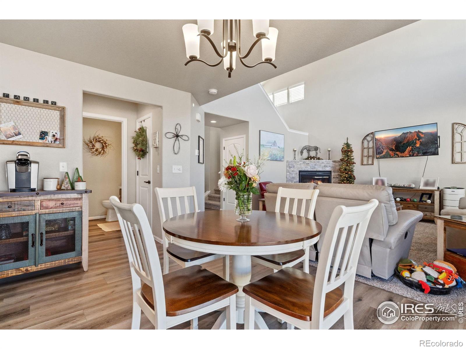 MLS Image #11 for 902  maplebrook drive,windsor, Colorado