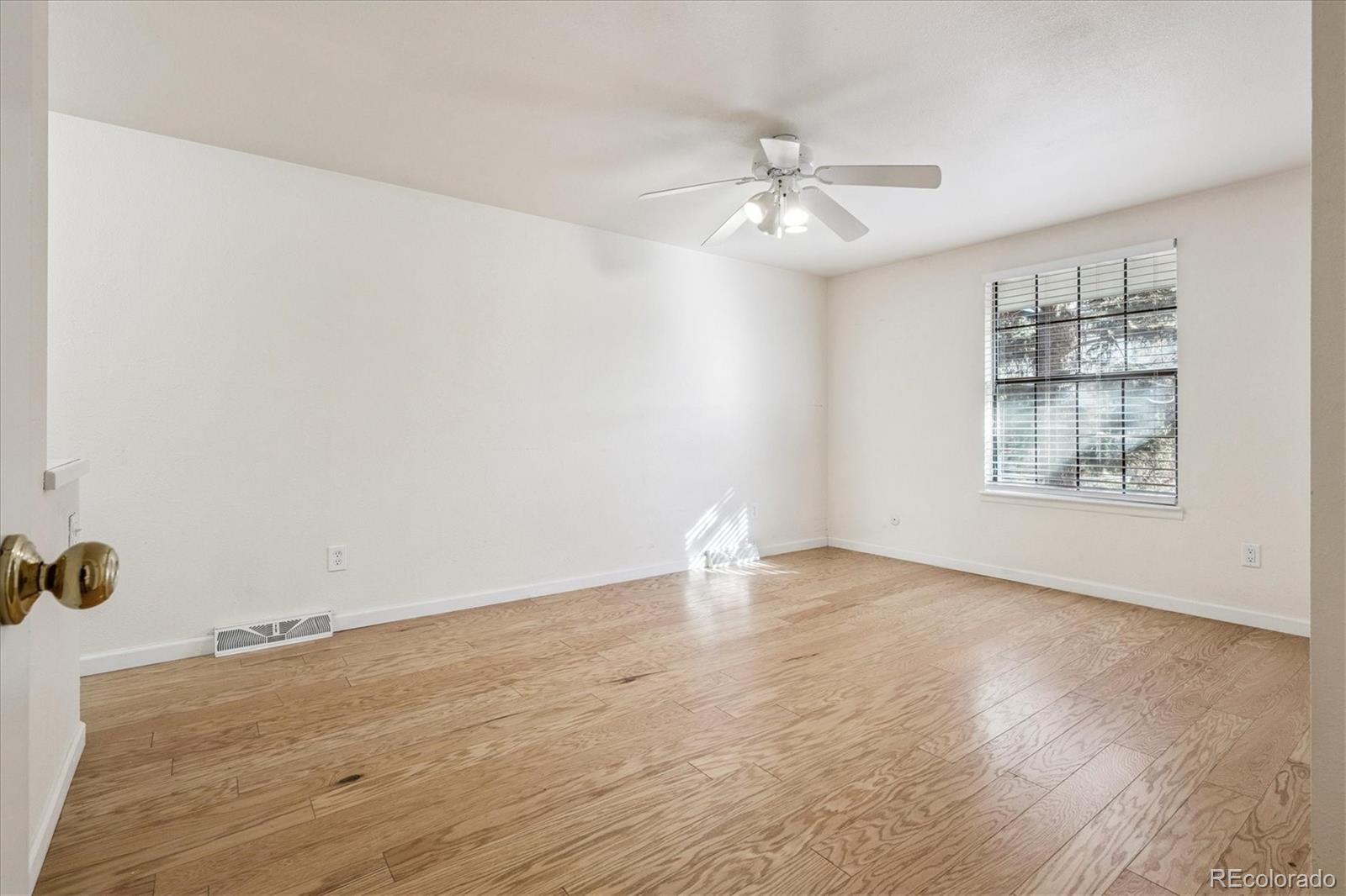 MLS Image #13 for 7711 e jamison drive,centennial, Colorado