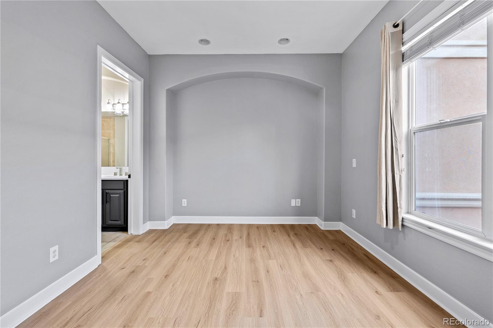 MLS Image #15 for 45 n ogden street 204,denver, Colorado